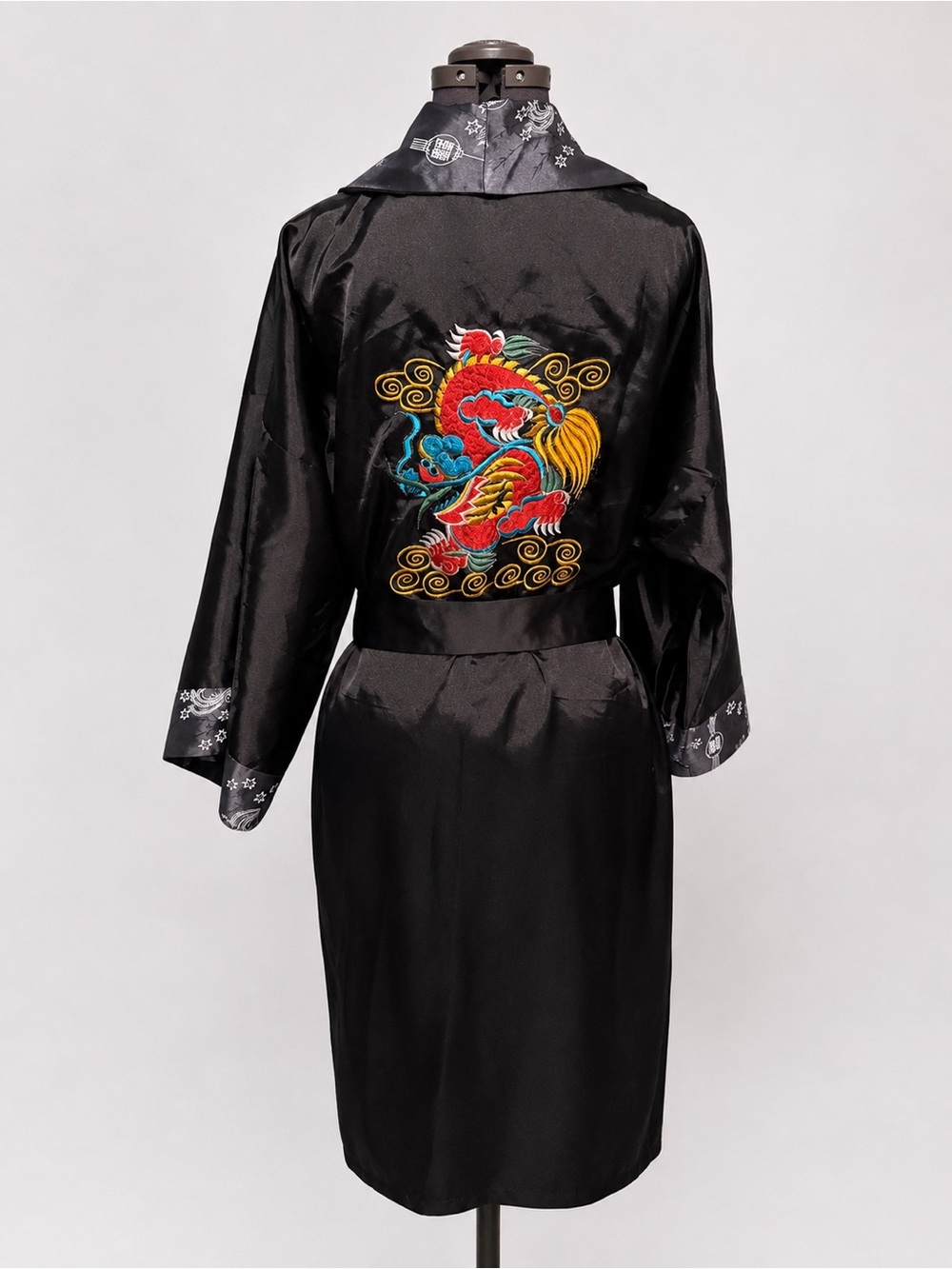 Floral Dragon Kimono Reversible Robe Embroidered Black Satin Asian Belted - Picture 6 of 10